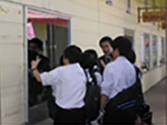 6.まきば館